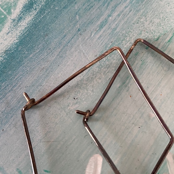 MINT | Geode Earring - Picture 2 of 3